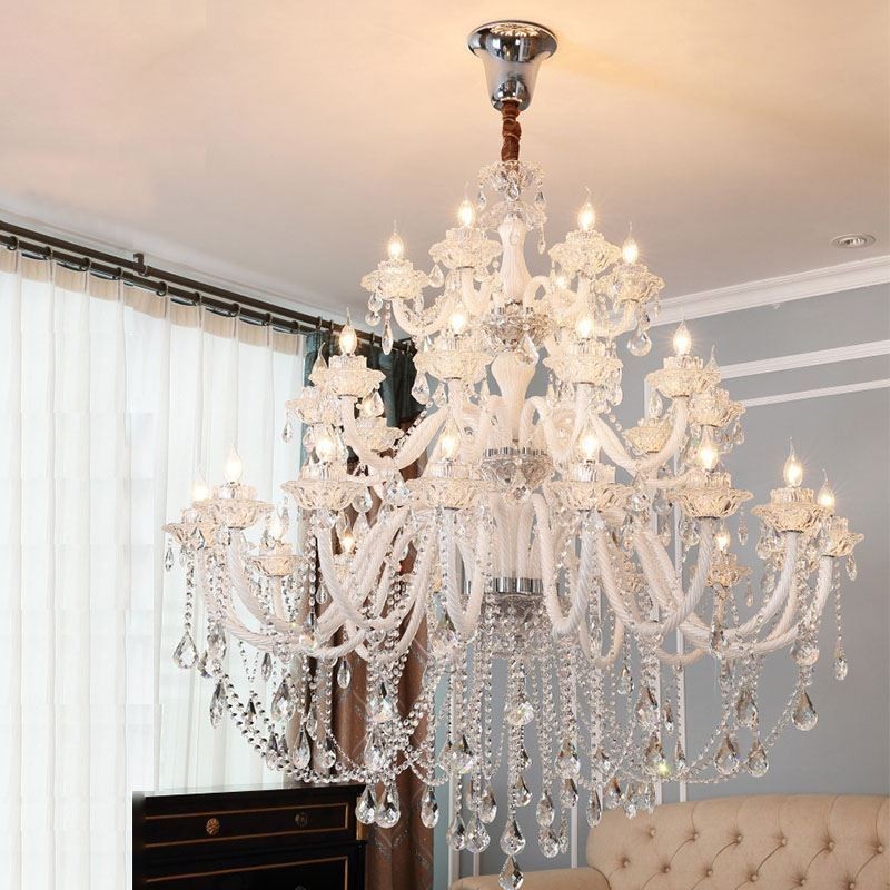 Lustre de cristal europeu com 32 luzes de teto de decoração luxuosa